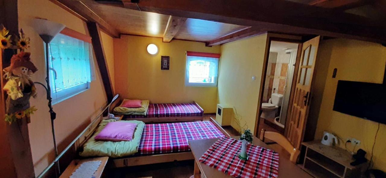 Orzechowy Dworek Nowy Dwór Gdański Bagian luar foto